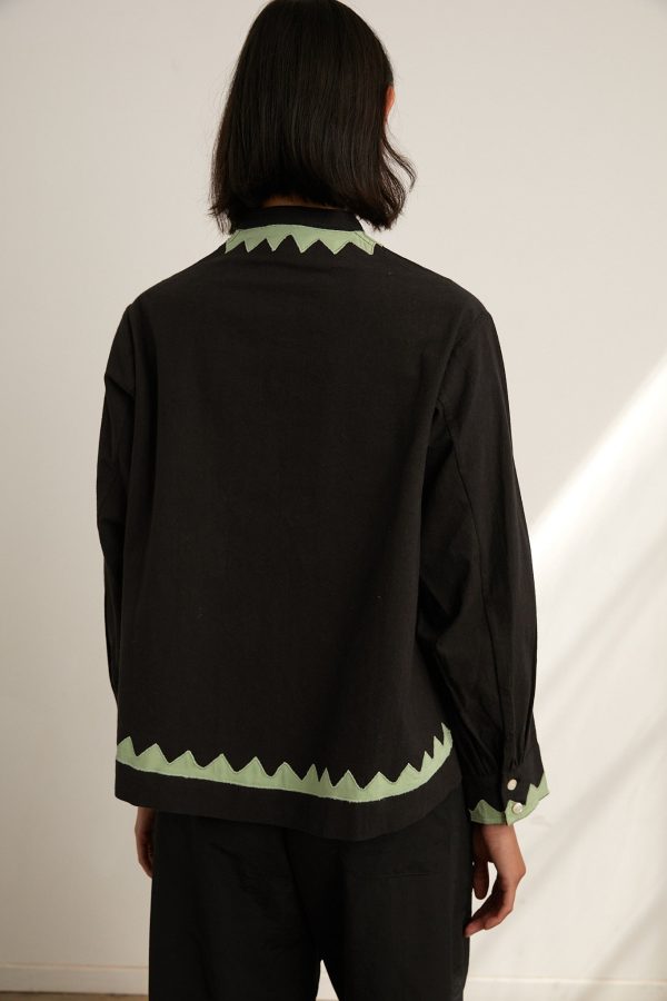 Alpha Buttondown- Zig Zag  Appliqué - Black Grasshopper Hot on Sale