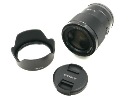 Sony FE 35mm f 1.8 Lens - Full Frame **OPEN BOX** Sale